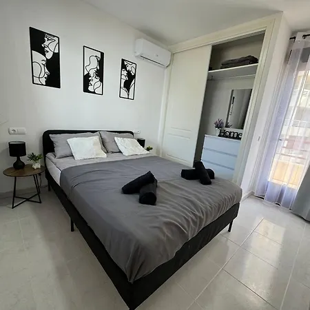 Ifach Two-level 8 Person * カルプ